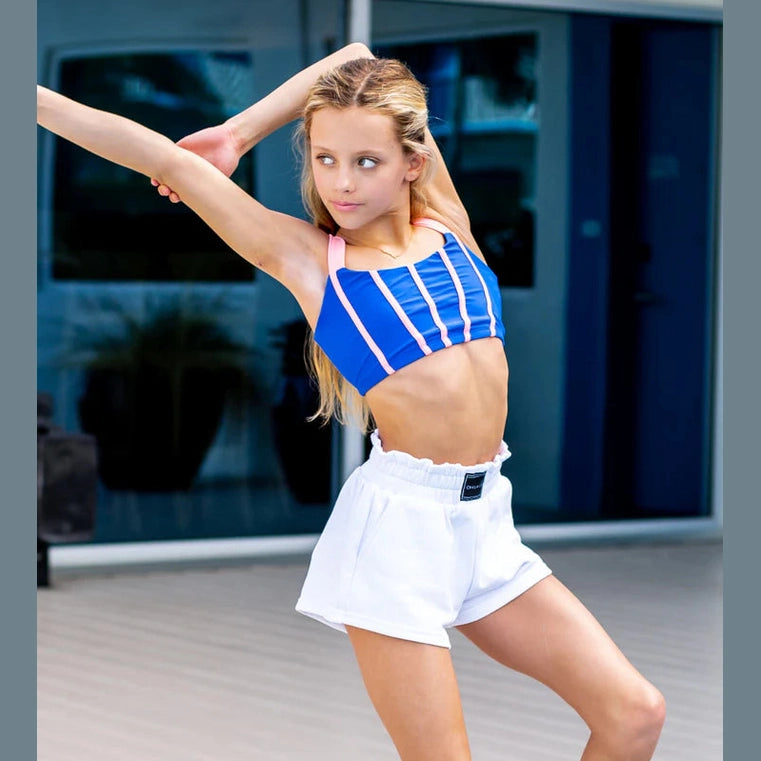 The Relax Short - White