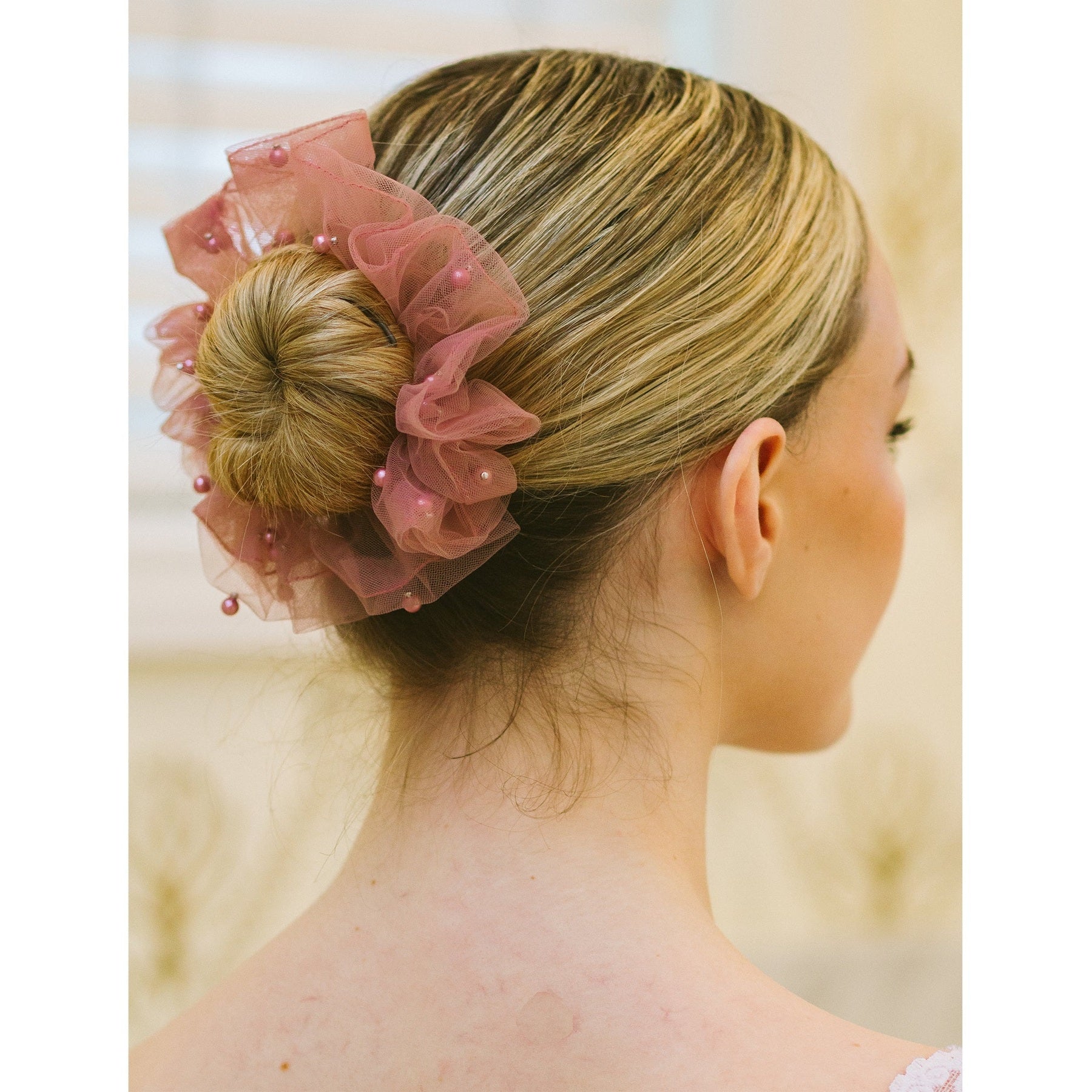 Pearl & Tulle Grande' Hair Scrunchie